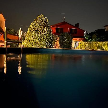 Casa Serenella B&B - Casa Vacanze بيازولا سول برينتا المظهر الخارجي الصورة