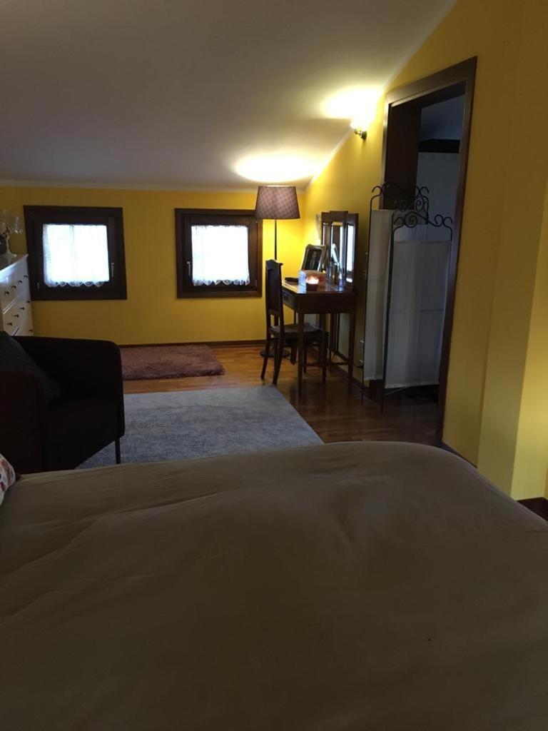 Casa Serenella B&B - Casa Vacanze بيازولا سول برينتا المظهر الخارجي الصورة