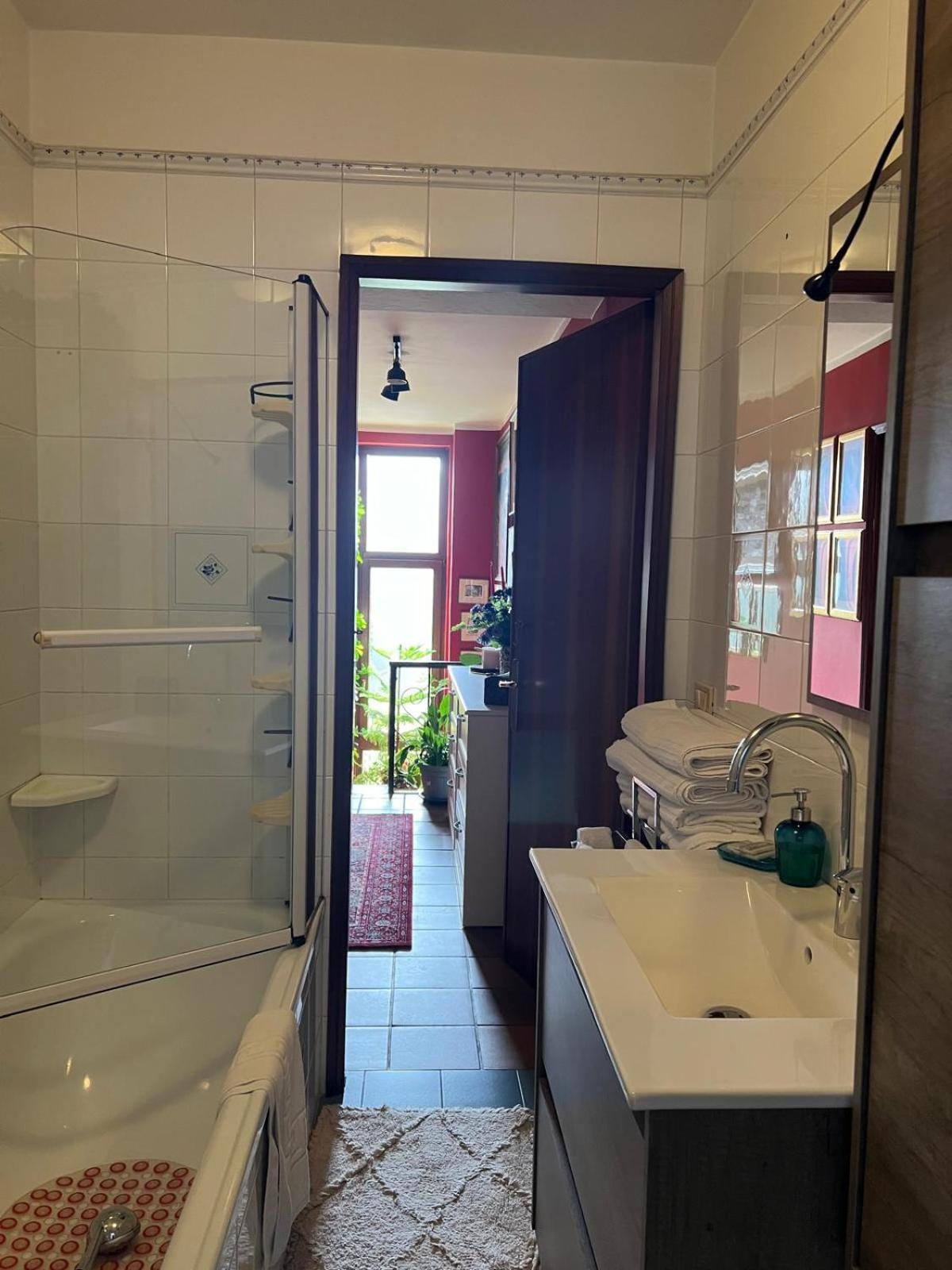 Casa Serenella B&B - Casa Vacanze بيازولا سول برينتا المظهر الخارجي الصورة